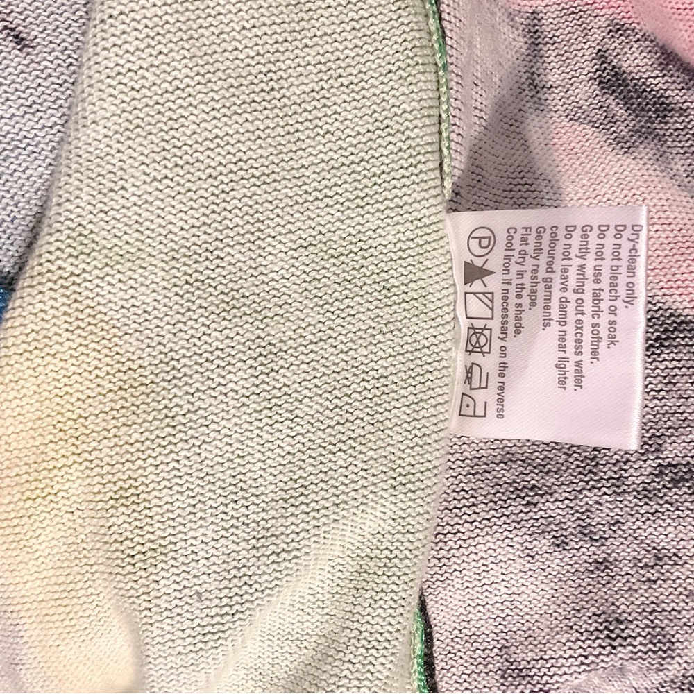 Adore Multicolor Abstract Cardigan - Picture 7 of 7